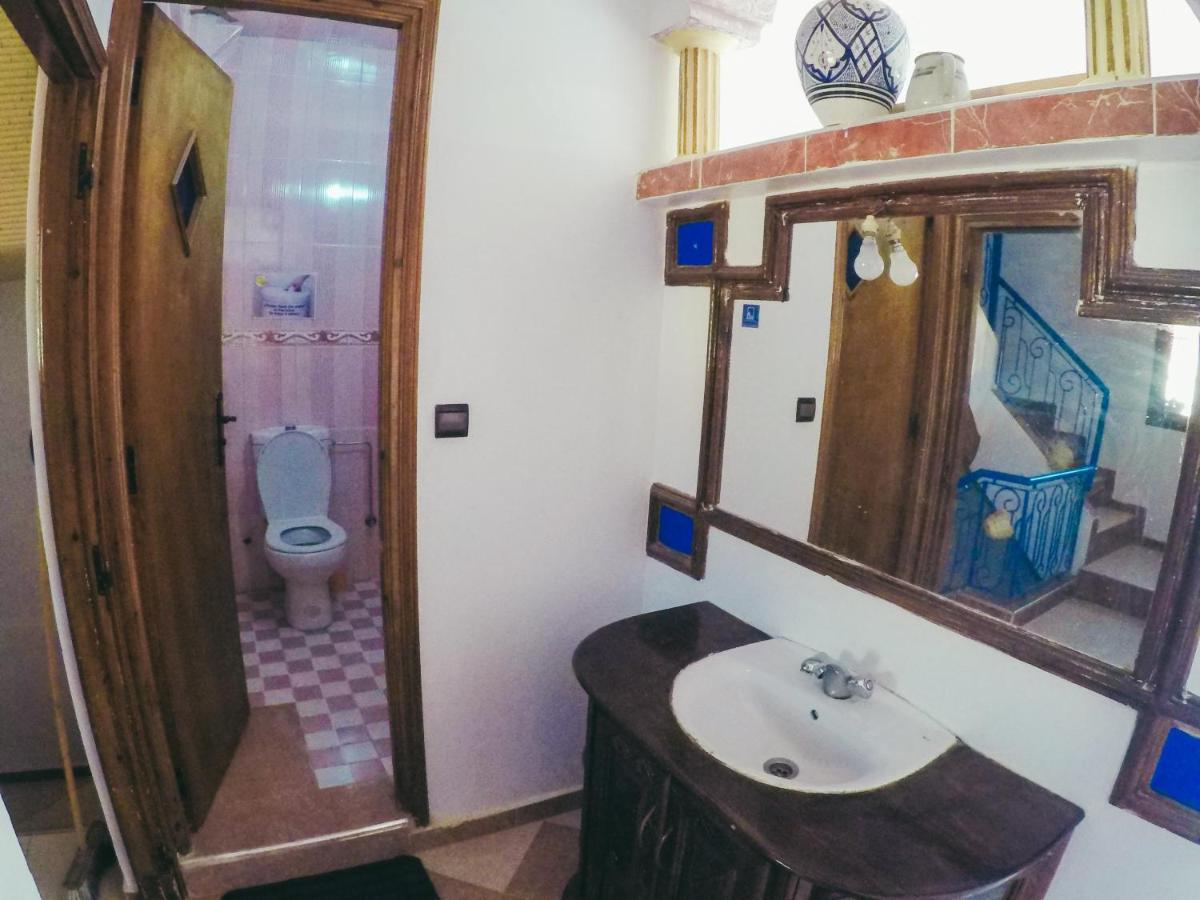 Tamraght White Hostel ภายนอก รูปภาพ