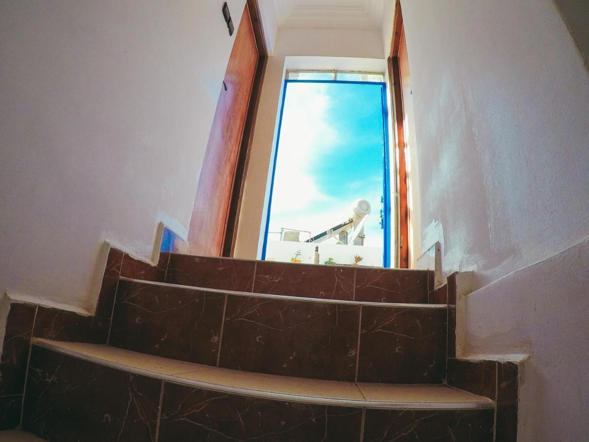 Tamraght White Hostel ภายนอก รูปภาพ