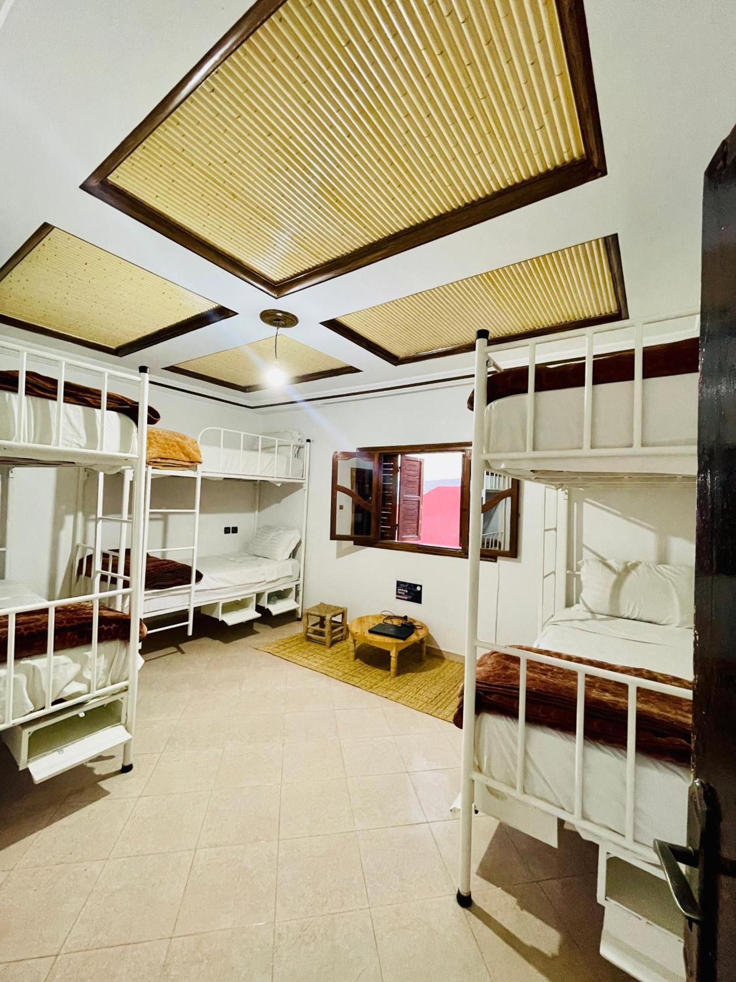Tamraght White Hostel ภายนอก รูปภาพ